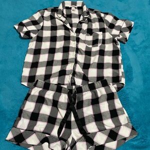 Victoria’s Secret Plaid Pajama Sleep Set – Women’s Medium